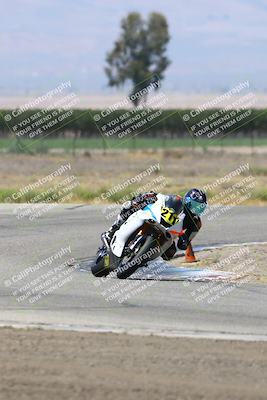 media/May-25-2025-Lets Ride (Sun) [[0ff033e448]]/B Group/1120am (Grapevine)/